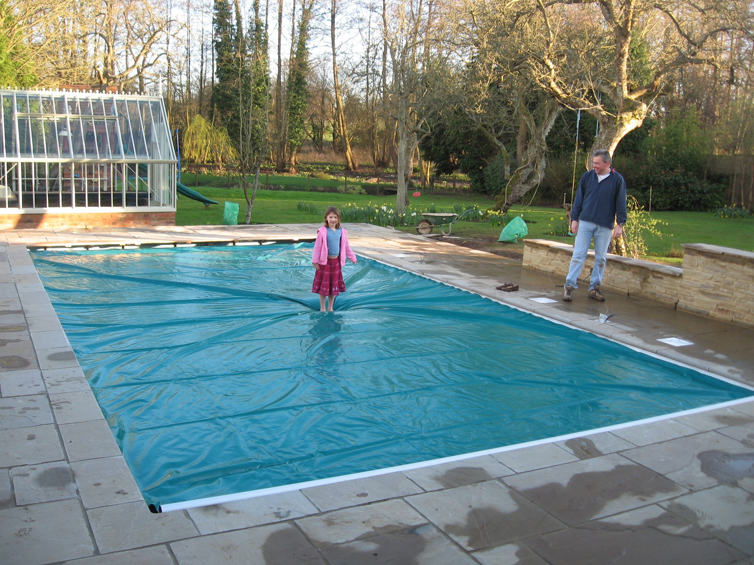 Auto-IN WALL-Under- Tiling Tray-Children-UK